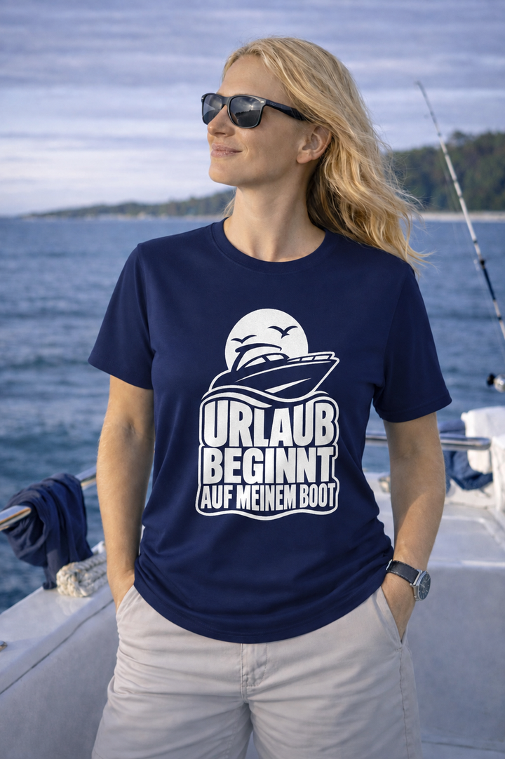 Urlaub beginnt auf meinem Boot T-Shirt